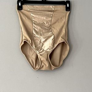 Maiden Form Tummy Control briefs